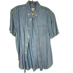 NWT Gap Button Down Size:M